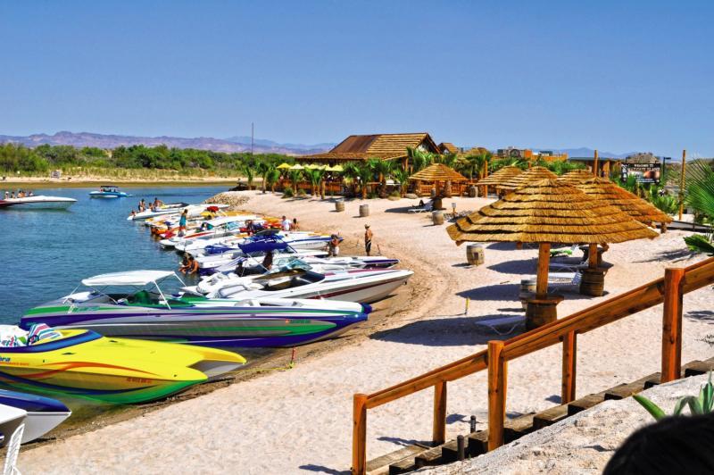 Pirate Cove Resort & Marina Needles Εξωτερικό φωτογραφία